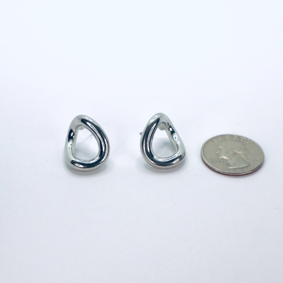 Silver Plated Minimal Studs Chic Celeb Style Fashion Blogger Simple - Picture 2 of 2